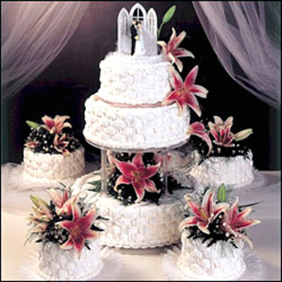 "Floral Bouquet Design Pineapple Cake - 3 Kgs (Code F07) - Click here to View more details about this Product